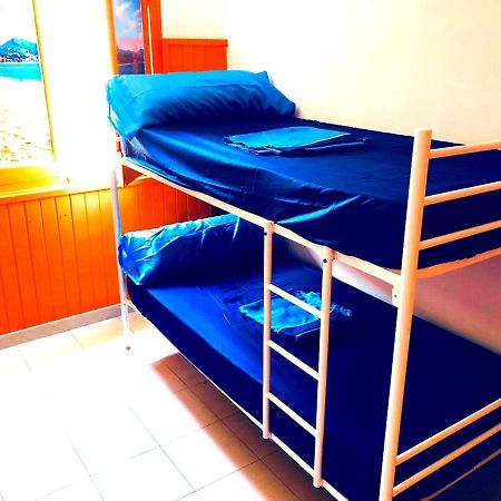 Larios Cool Hostel Málaga Esterno foto