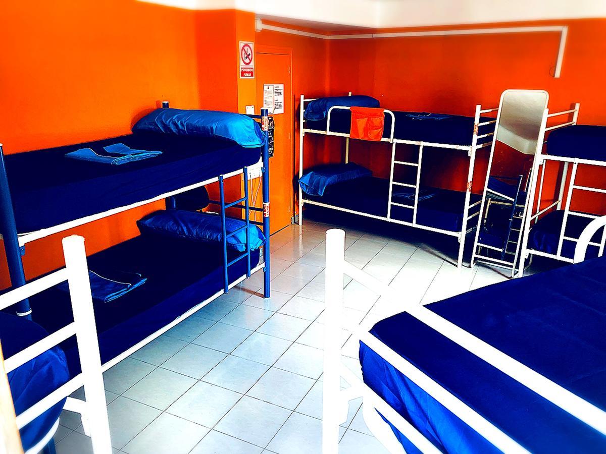 Larios Cool Hostel Málaga Esterno foto